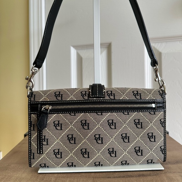 Dooney & Bourke Signature Mini Bag or Wrislet or Clutch, Black/Gray, EUC - Picture 5 of 11